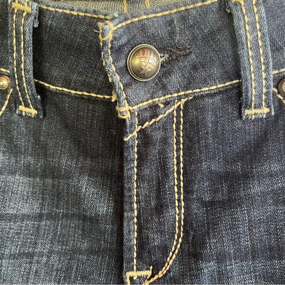 Ariat Real Mid-Rise Blue Boot Cut Jeans with Medium Wash Large Stitching - Picture 5 of 13